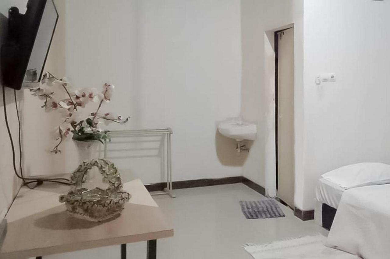Hotel Reddoorz Syariah @ Jalan Ir Haji Juanda Jambi Exteriér fotografie